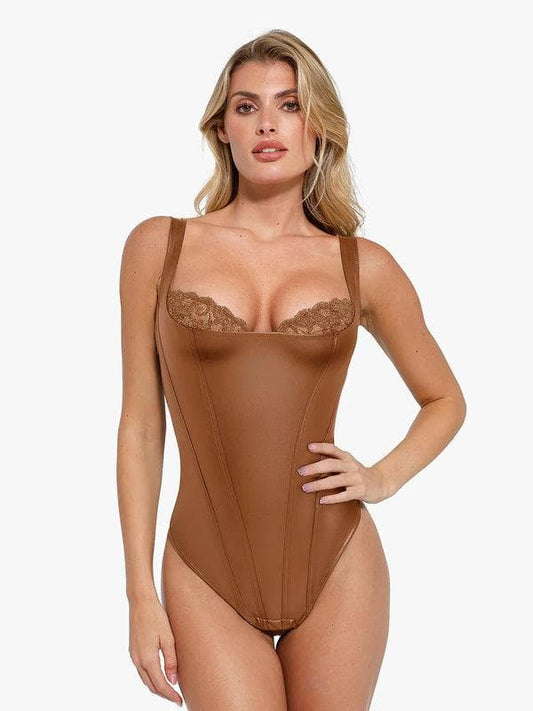 Body sculptant chic en similicuir et dentelle décolleté balconnet